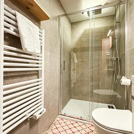 Apartmán With Garden And Proximity To Activities *