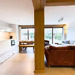 Appartement With Garden And Proximity To Activities *
