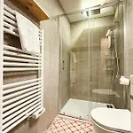 Appartement With Garden And Proximity To Activities *