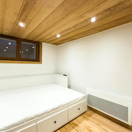 With Garden And Proximity To Activities