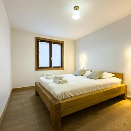 With Garden And Proximity To Activities *