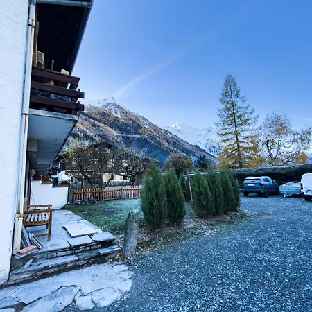 Appartement With Garden And Proximity To Activities *