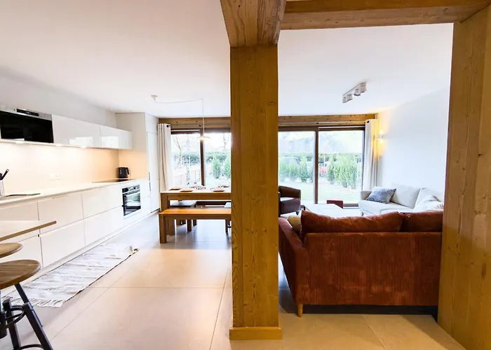 Appartement With Garden And Proximity To Activities *