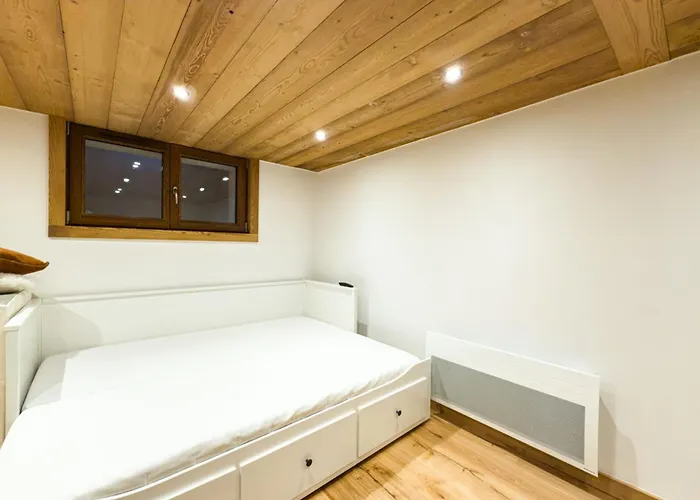 With Garden And Proximity To Activities