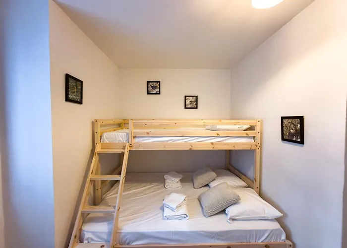 With Garden And Proximity To Activities