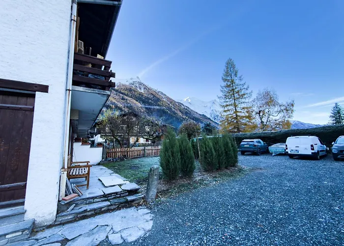 Appartement With Garden And Proximity To Activities *